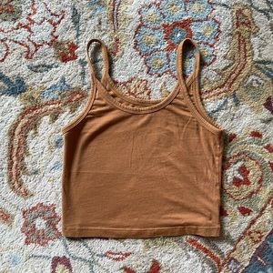 Arq crop tank toffee size S